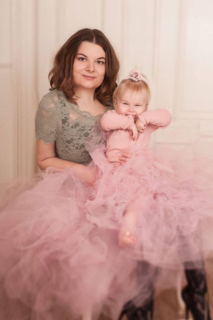 Prinsesse drømmen bliver til virkelighed. Få en mor-datter fotografering i eget hjem